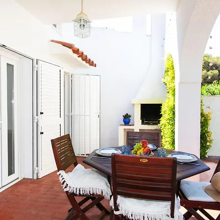 Casa vacanze Olivia-2 By Interhome